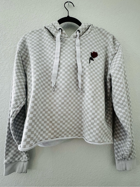 Vans Tops - VANS x Leila Hurst Tan White Checkered Cropped Hoodie